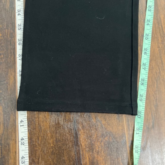 QUINCE Ultra Stretch Ponte Straight Leg Black Pants Size Medium - Picture 10 of 12
